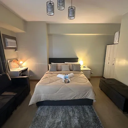 Cozy Studio With Queen Size Bed In Araneta Quezon City