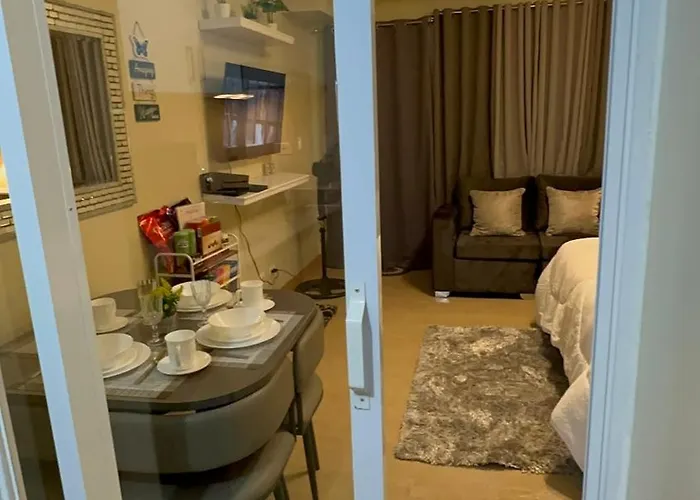 Cozy With Queen Size Bed In Araneta Quezon Apartamento *